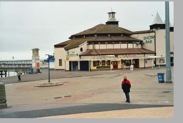 england018.jpg - 40444 Bytes