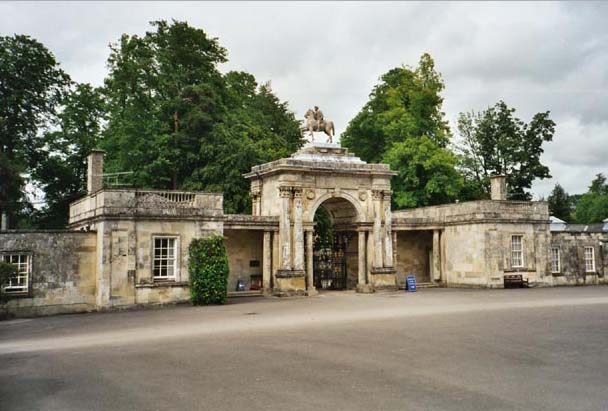 england048.jpg - 50366 Bytes