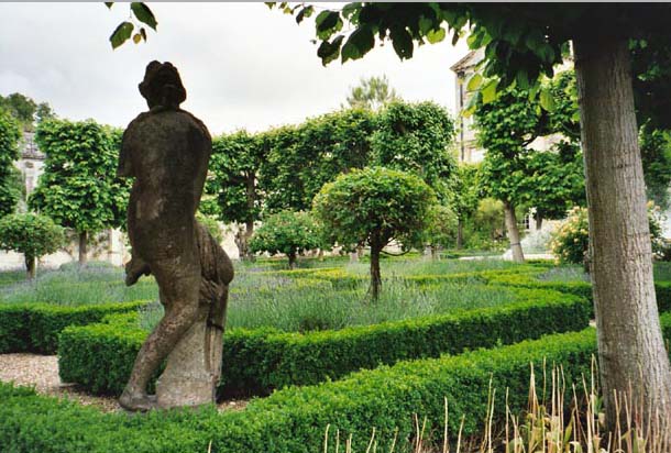 england051.jpg - 73605 Bytes