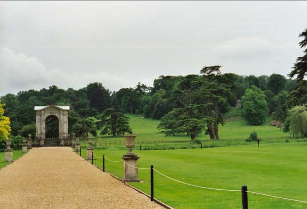 england056.jpg - 36396 Bytes