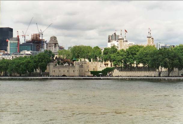 england087.jpg - 42530 Bytes