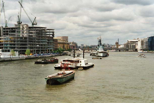 england089.jpg - 44448 Bytes