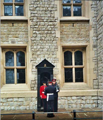 england094.jpg - 53561 Bytes