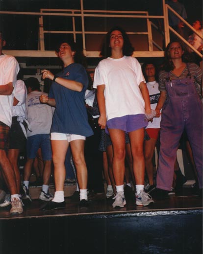 UWP_WiM02.jpg - 33990 Bytes