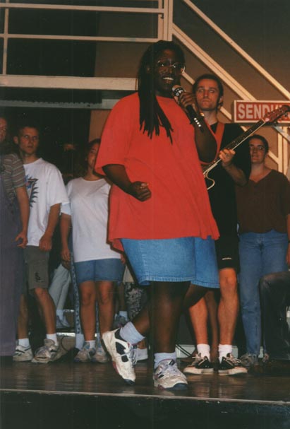 UWP_WiM05.jpg - 35436 Bytes