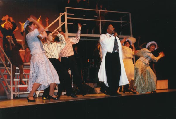 UWP_WiM34.jpg - 37423 Bytes